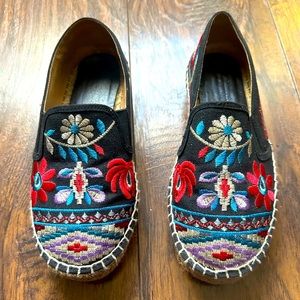 Johnny Was Espadrilles size 6 1/2